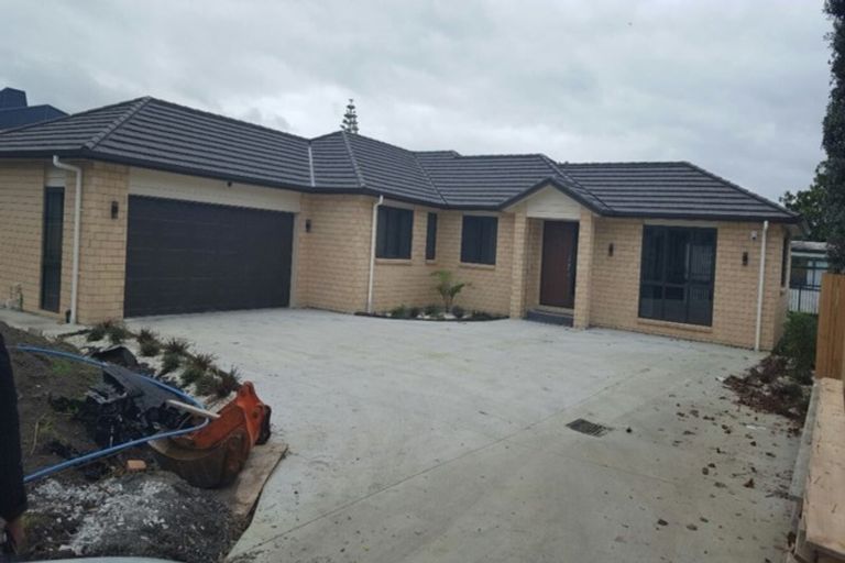 Photo of property in 50b Pinedale Place, Henderson, Auckland, 0610