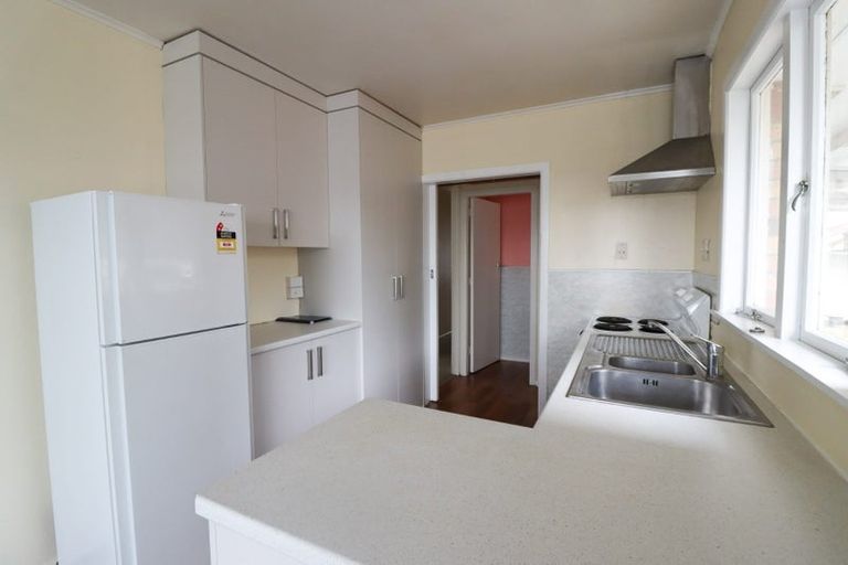 Photo of property in 33 Nevada Road, Silverdale, Hamilton, 3216