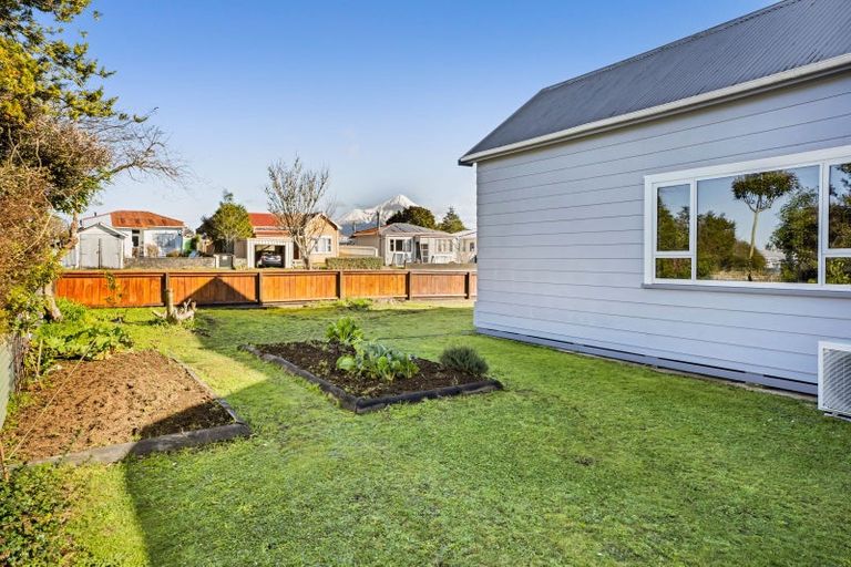 Photo of property in 2 Orlando Street, Stratford, 4332