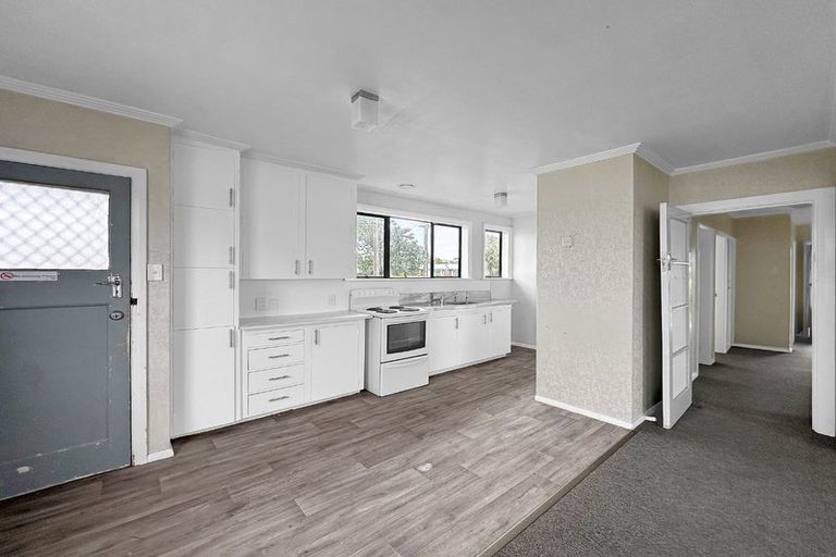 Photo of property in 64 Puriri Street, Gonville, Whanganui, 4501