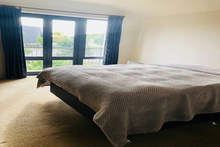 Photo of property in 6/18 Pannill Place, Oteha, Auckland, 0632