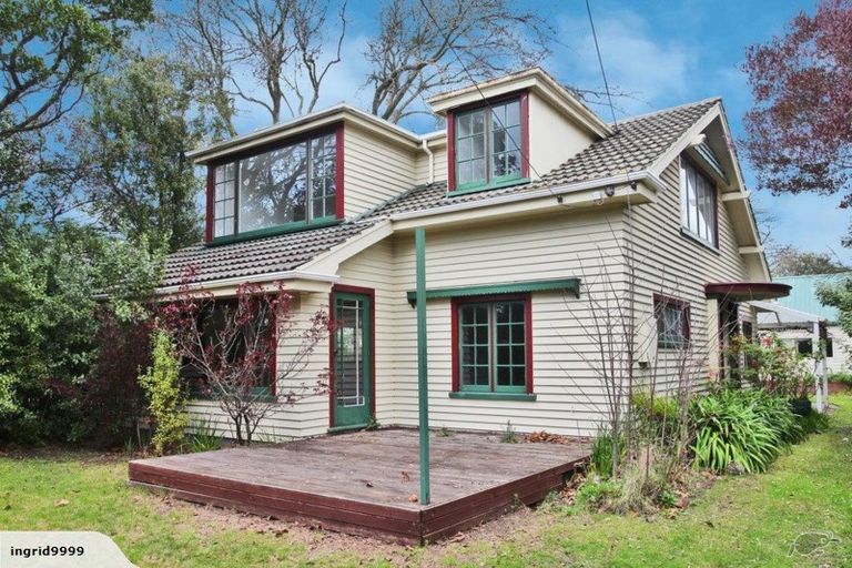 Photo of property in 108 Opawa Road, Opawa, Christchurch, 8023