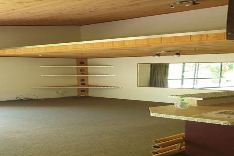 Photo of property in 36 Comins Crescent, Mission Bay, Auckland, 1071