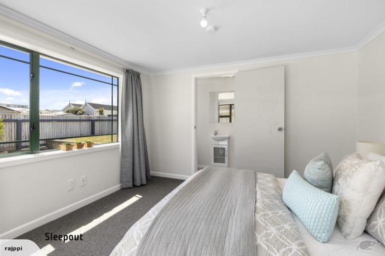 Photo of property in 18 Richmond Street, Petone, Lower Hutt, 5012