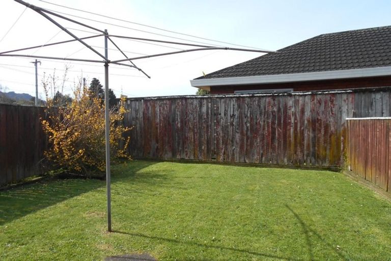 Photo of property in 50a Seddon Street, Wallaceville, Upper Hutt, 5018