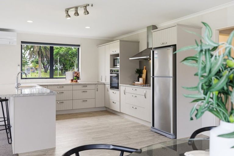 Photo of property in 2 Beachwater Drive, Papamoa Beach, Papamoa, 3118