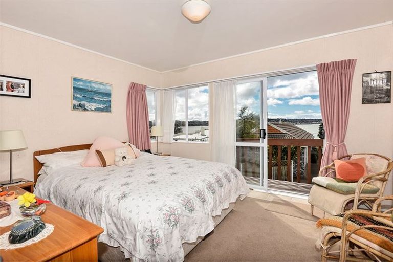 Photo of property in 3/56 Kiwi Esplanade, Mangere Bridge, Auckland, 2022