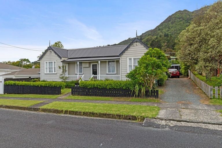Photo of property in 20 Koromiko Street, Te Aroha, 3320