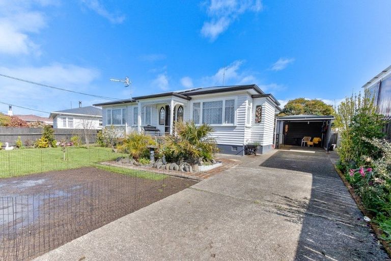 Photo of property in 11 Ahuru Street, Marton, 4710