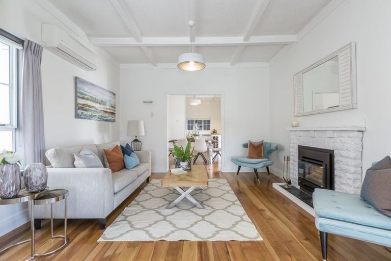 Photo of property in 1/10 Hart Road, Hauraki, Auckland, 0622