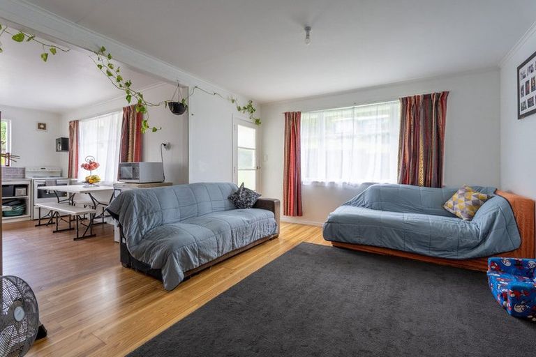 Photo of property in 8 Smeath Road, Kawakawa, 0210