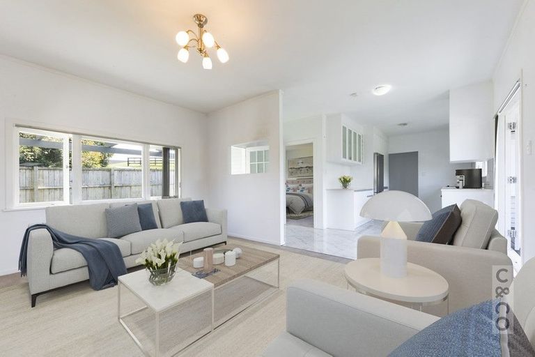 Photo of property in 28 Weza Lane, Kumeu, 0810