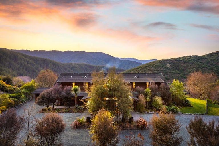 Photo of property in Stonefly Lodge, 3256 Motueka Valley Highway, Stanley Brook, Wakefield, 7096