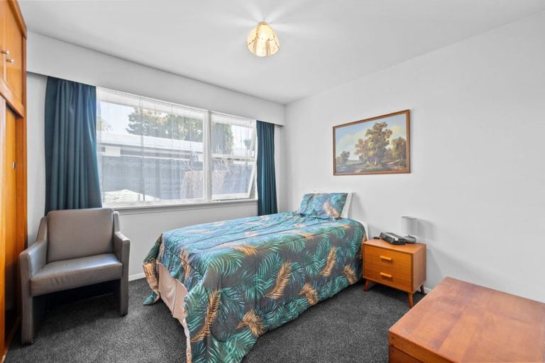 Photo of property in 150 Grimseys Road, Redwood, Christchurch, 8051