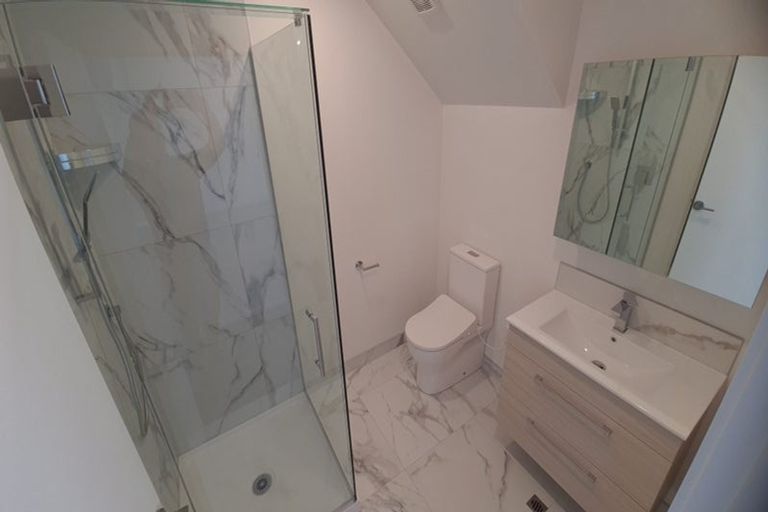 Photo of property in 4/22 Yeovil Road, Te Atatu Peninsula, Auckland, 0610