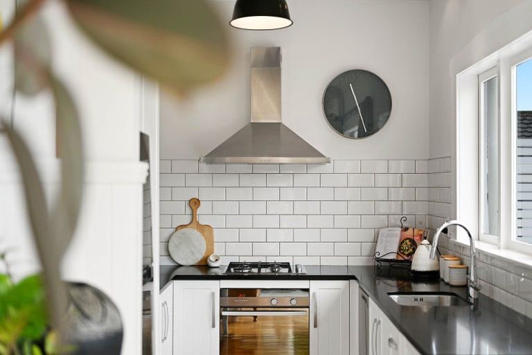 Photo of property in 9 Rata Street, Maeroa, Hamilton, 3200