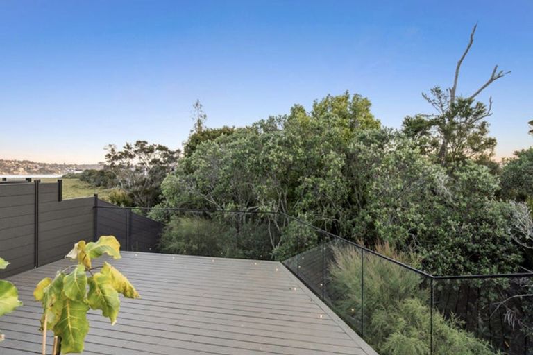 Photo of property in 22 Pukeko Road, Hobsonville, Auckland, 0616