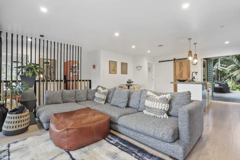 Photo of property in 80 Waima Crescent, Titirangi, Auckland, 0604