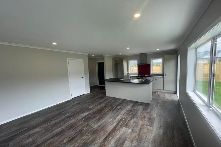 Photo of property in 22 Te Ara O Toroa, Wainuiomata, Lower Hutt, 5014