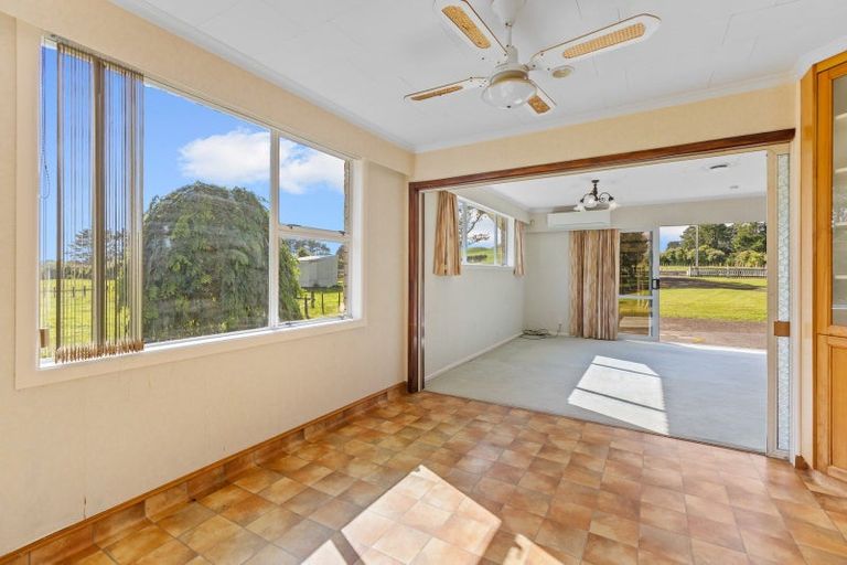 Photo of property in 2133 Wiremu Road, Newall, New Plymouth, 4381