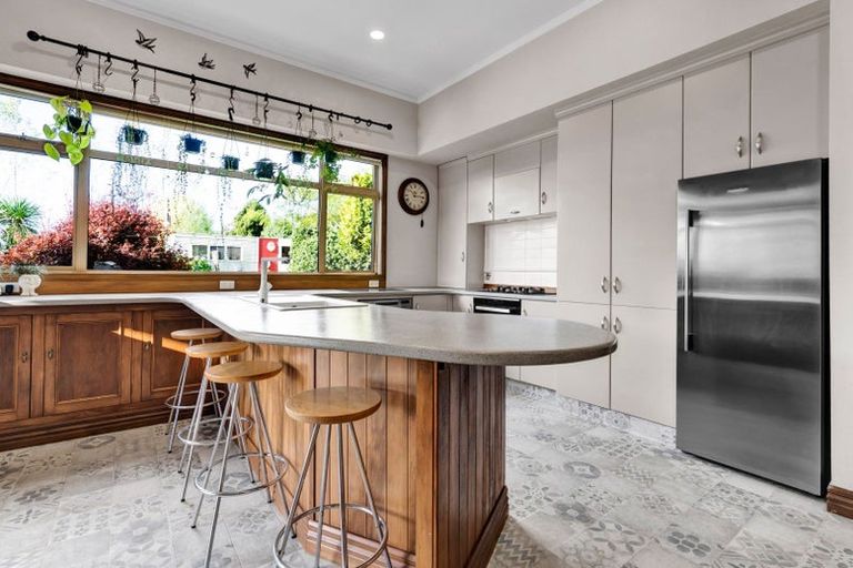 Photo of property in 201 Lincoln Road, Inglewood, 4389