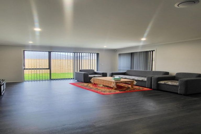 Photo of property in 36 Leathem Crescent, Pokeno, 2402