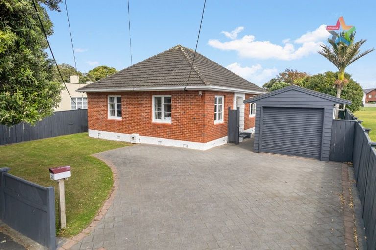 Photo of property in 30 Mitchell Street, Epuni, Lower Hutt, 5011