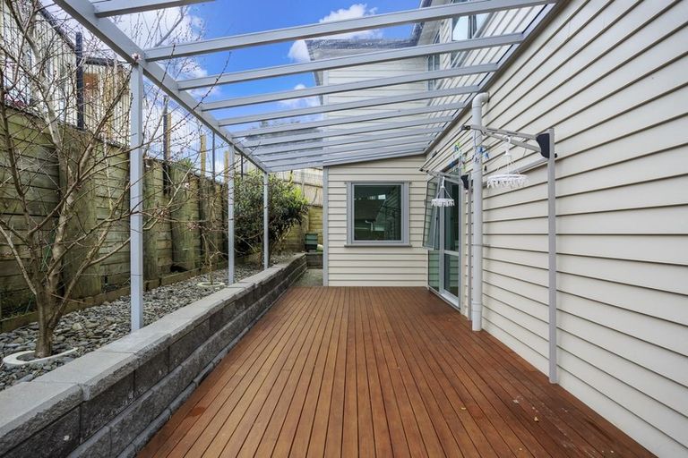 Photo of property in 12 Spyglass Street, Red Beach, 0932