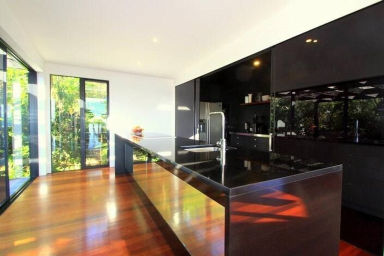 Photo of property in 3 Elizabeth Point Road, Kawau Island, 0920