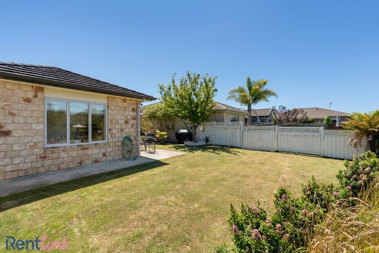 Photo of property in 39 Scoria Close, Pyes Pa, Tauranga, 3112