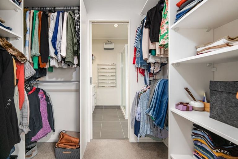 Photo of property in 13a Jenelin Road, Glendene, Auckland, 0602