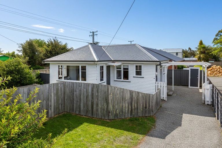 Photo of property in 92 Herbert Street, Masterton, 5810