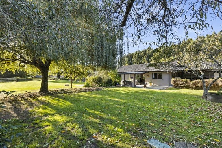 Photo of property in 32 Swallow Lane, Tamahere, Hamilton, 3283