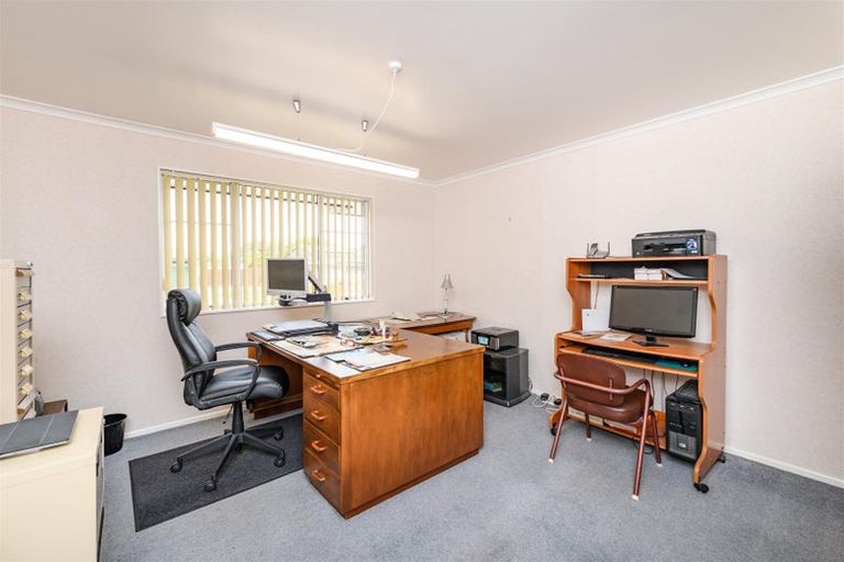 Photo of property in 12 Dunallen Avenue, Marton, 4710