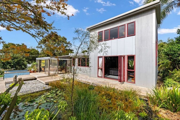 Photo of property in 2080 State Highway 1, Hukerenui, Hikurangi, 0182