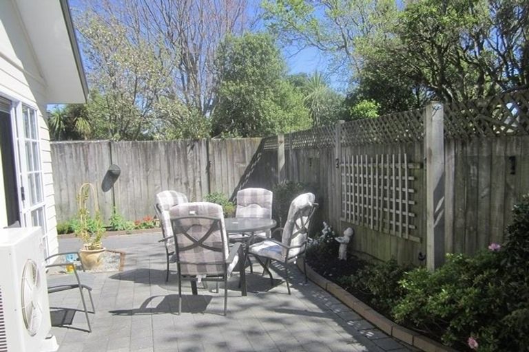 Photo of property in 1/169 Whites Line East, Waiwhetu, Lower Hutt, 5010
