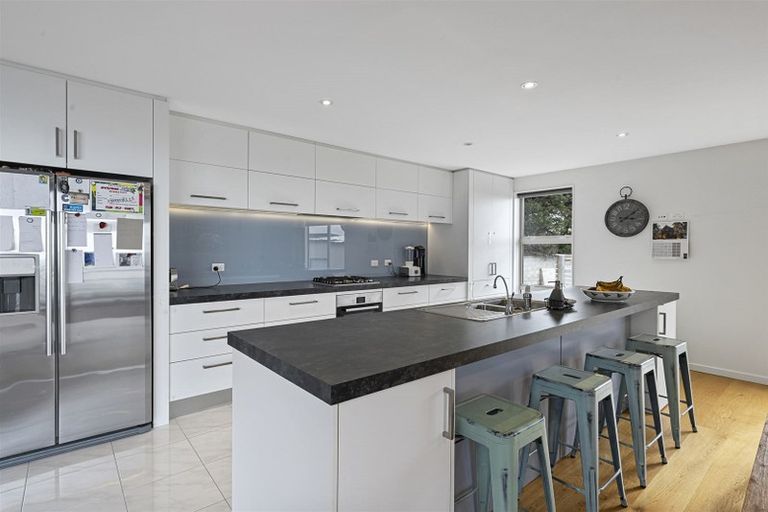 Photo of property in 175 Major Hornbrook Road, Mount Pleasant, Christchurch, 8081