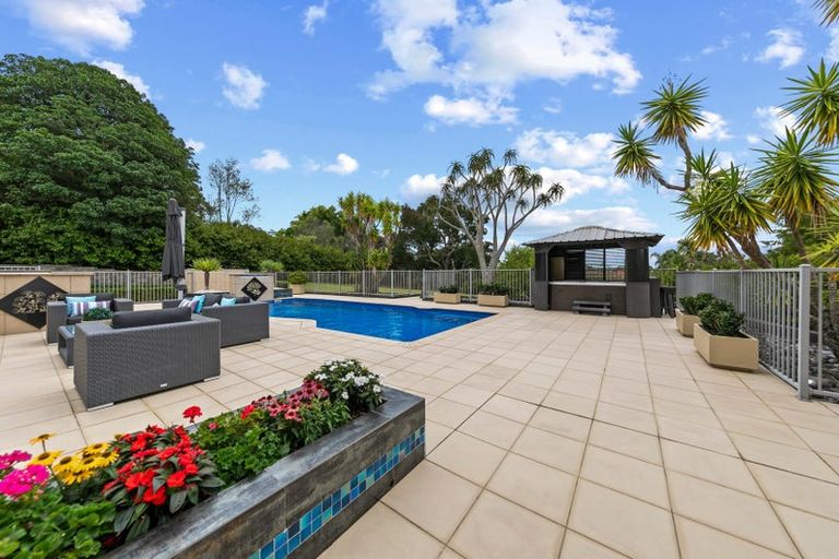Photo of property in 7 Burgundy Park Avenue, Henderson, Auckland, 0612