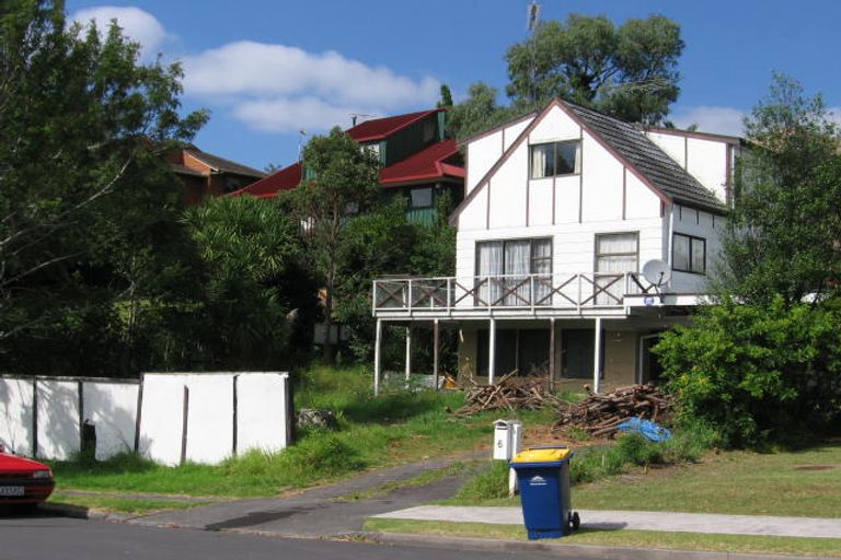 Photo of property in 6 Celina Place, Browns Bay, Auckland, 0630