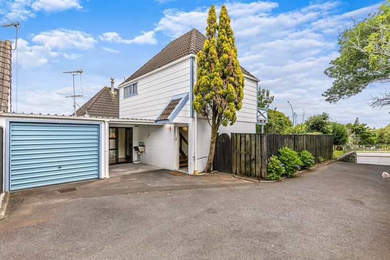 Photo of property in 1/93 Saint Lukes Road, Sandringham, Auckland, 1025