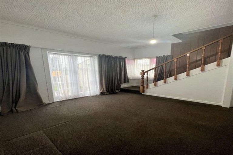 Photo of property in 1/4 Thompson Street, Mangere East, Auckland, 2024