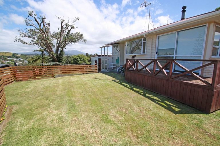 Photo of property in 33 Clearmont Crescent, Blagdon, New Plymouth, 4310