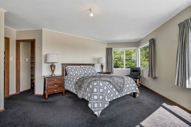 Photo of property in 377 Mangorei Road, Merrilands, New Plymouth, 4312