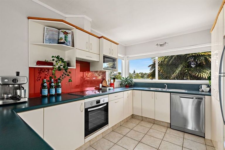 Photo of property in 22 Coromandel Crescent, Mairangi Bay, Auckland, 0630