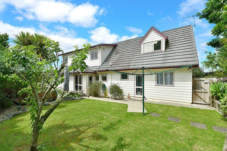 Photo of property in 7 Amberly Rise, Helensville, 0800