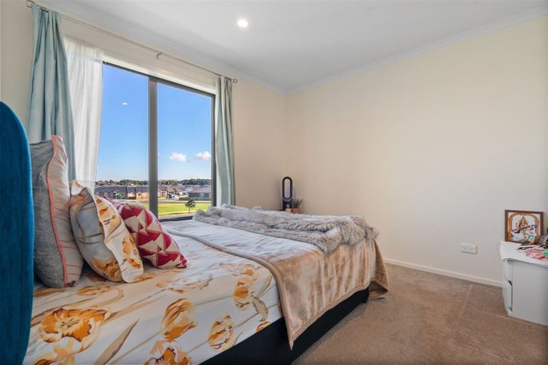 Photo of property in 4 Fermi Lane, Papakura, 2110