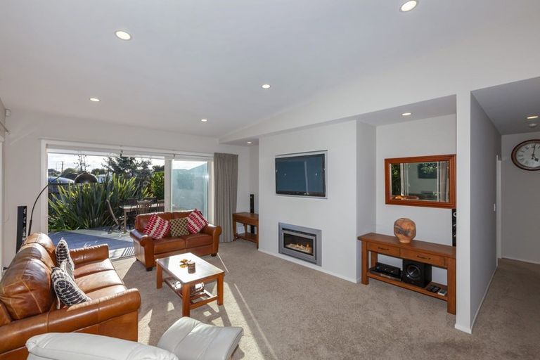 Photo of property in 62b Tutanekai Street, Paraparaumu, 5032