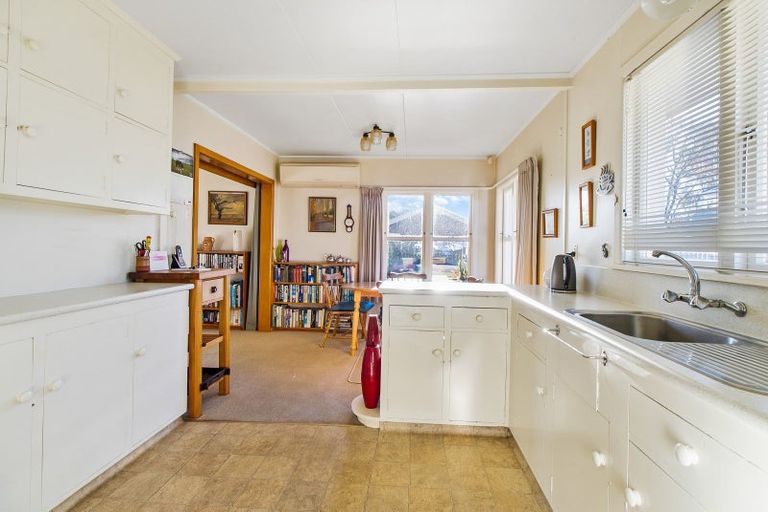 Photo of property in 27 Coronation Street, Waimate, 7924