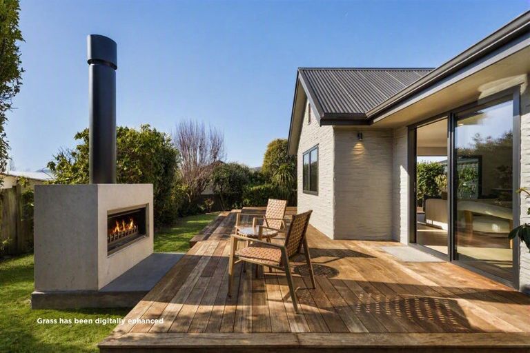 Photo of property in 86 Meadowstone Drive, Wanaka, 9305