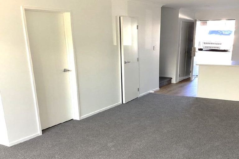 Photo of property in 17 Ngae Place, Mangere East, Auckland, 2024
